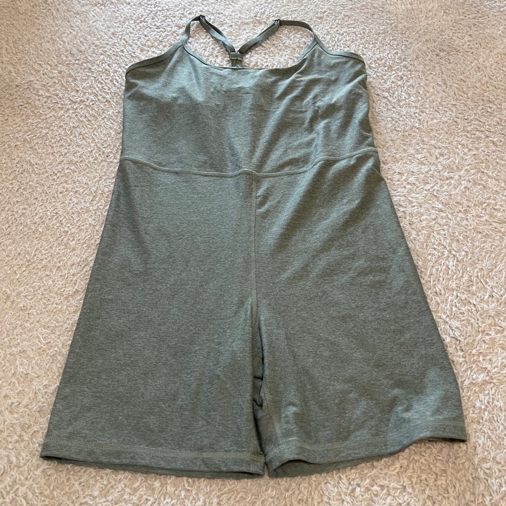 Old Navy Active Cloud+ Go-Dry Romper Green Athletic Bodysuit Womens Large